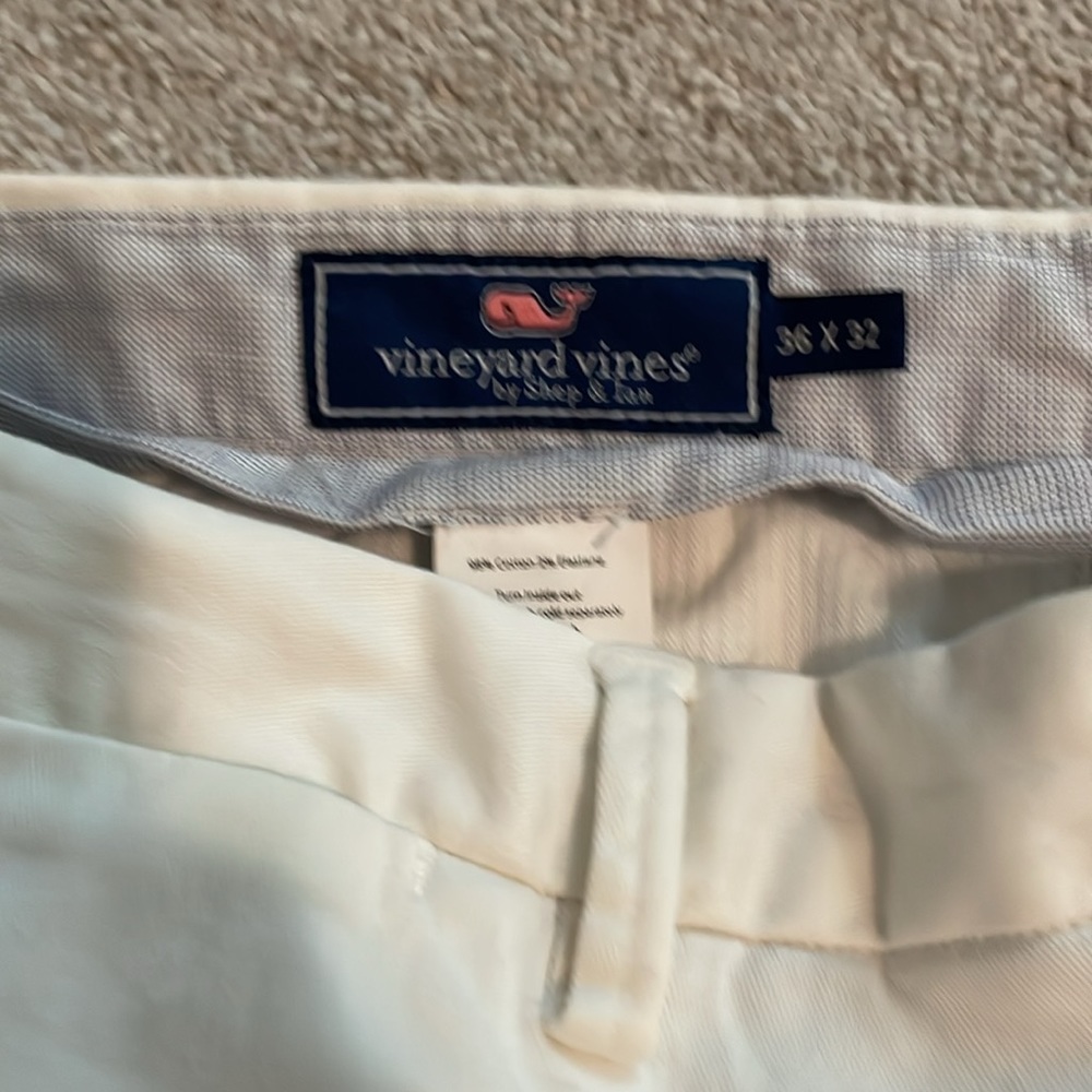 Vineyard Vines white chinos - Picture 2 of 7